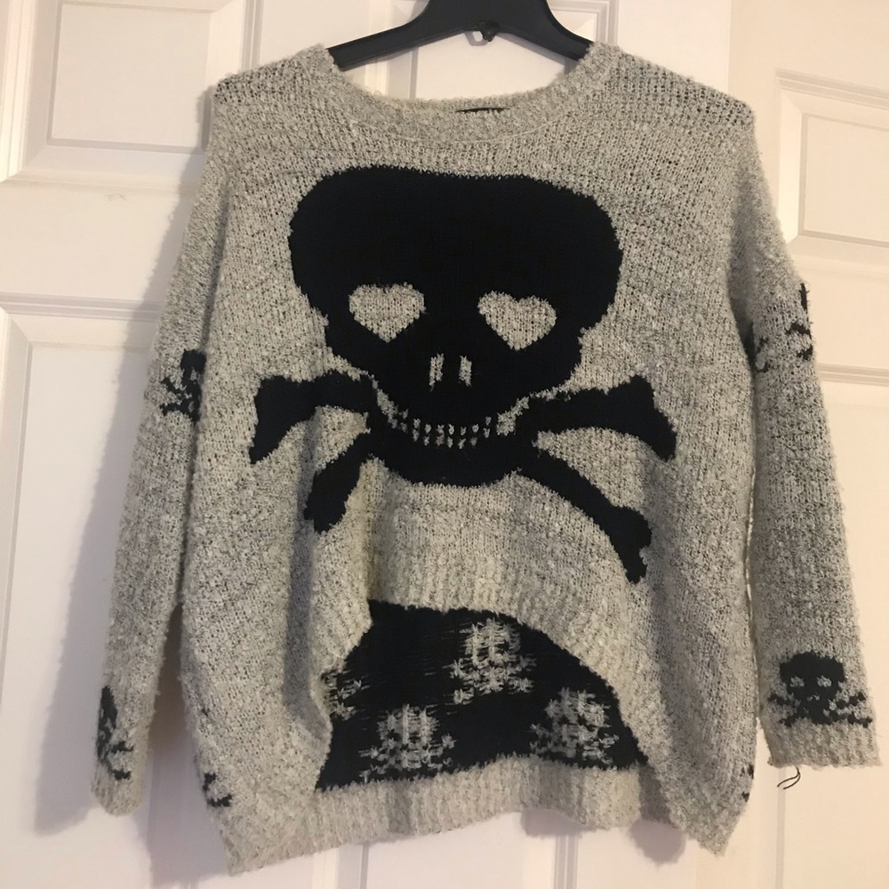 LF Skull Sweater